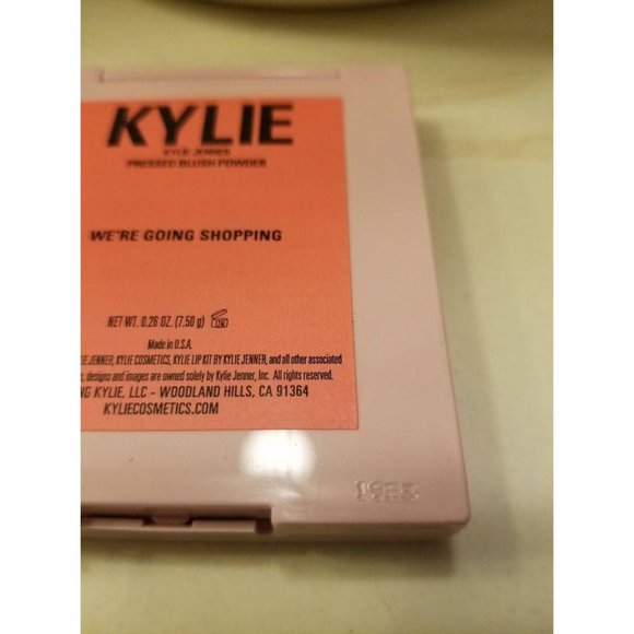Kylie Cosmetics | Blush & Highlighter bundle - Picture 4 of 13